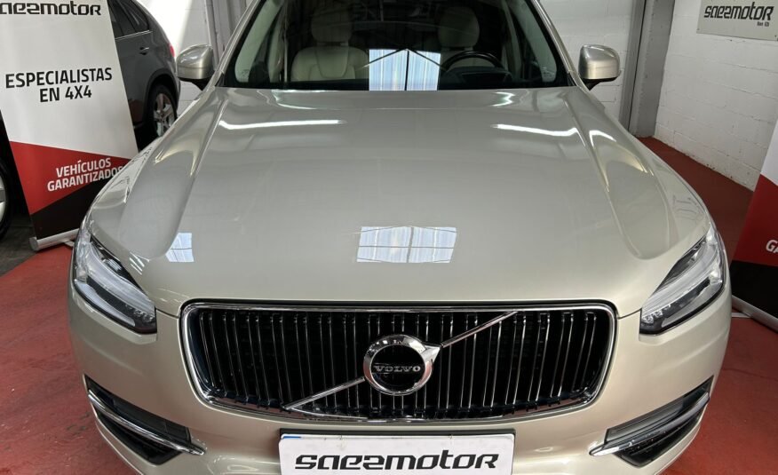 VOLVO XC90 2.0 D5 AW MOMENTUM