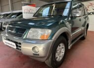 MITSUBISHI Montero 3.2DID KAITEKI AUT