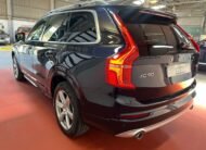 VOLVO XC90 MOMENTUM 4WD