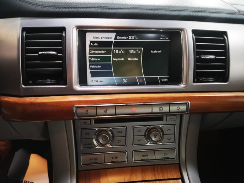 JAGUAR XF 2.7D V6 Luxury