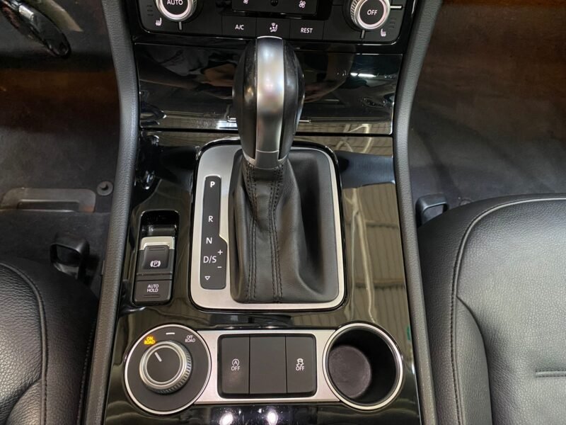 VOLKSWAGEN Touareg 3.0 TDI 262CV Tiptronic Terrain Tech BMT
