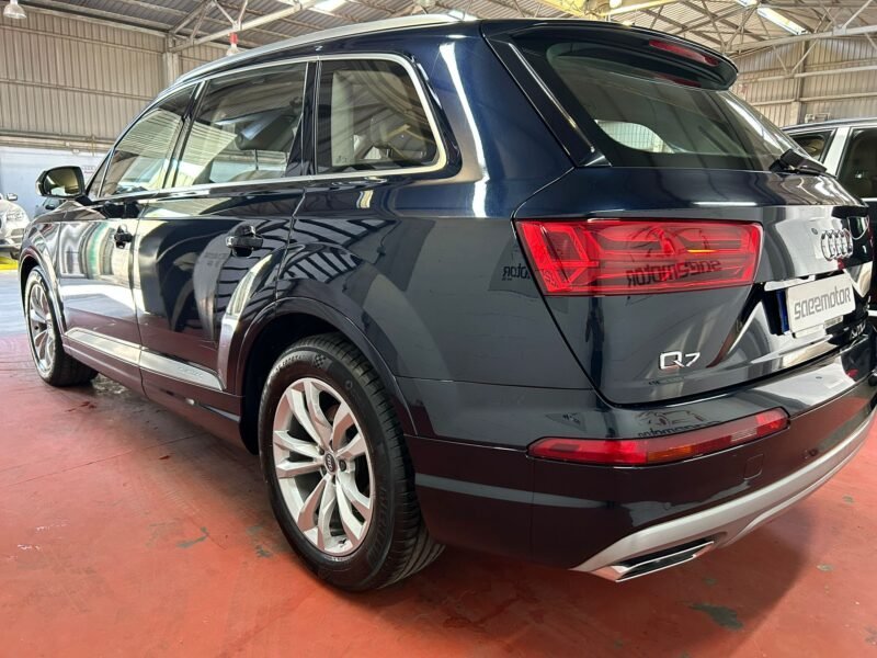 AUDI Q7 3.0 DESING