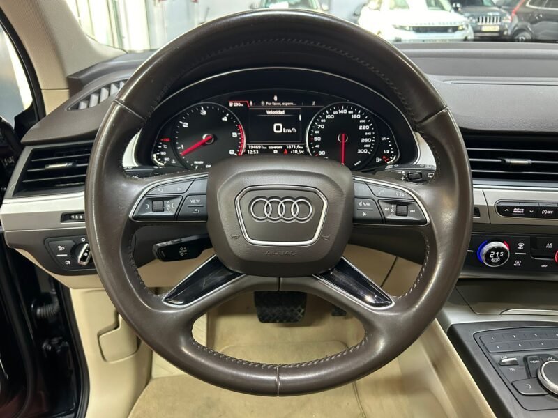 AUDI Q7 3.0 DESING