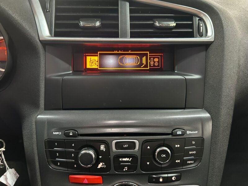 CITROEN C4 1.2 e-THP S&S Collection