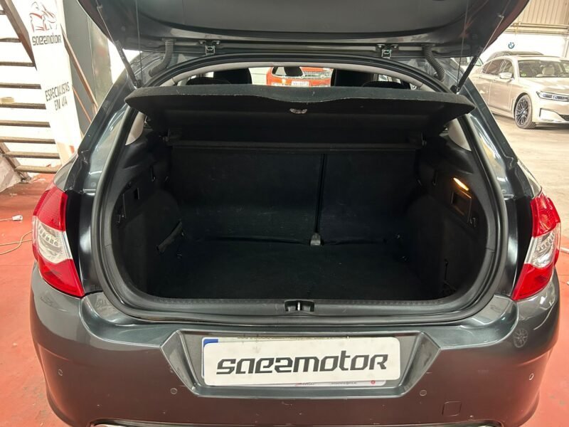 CITROEN C4 1.2 e-THP S&S Collection