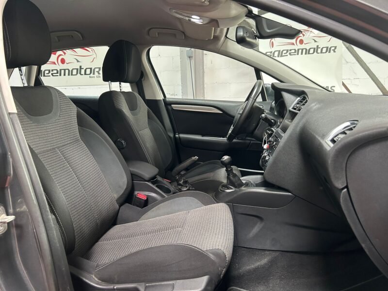 CITROEN C4 1.2 e-THP S&S Collection