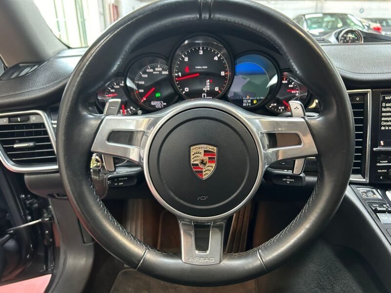 PORSCHE Panamera 3.0TDI PLATINUM EDITION