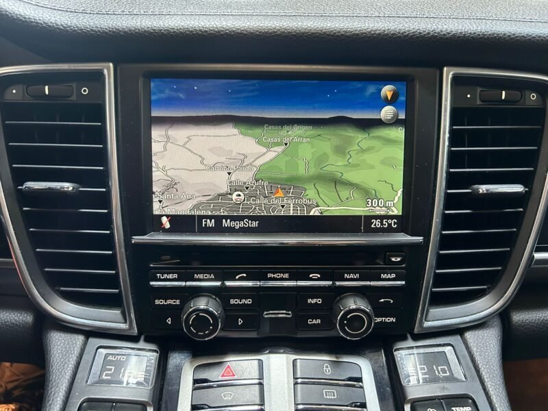 PORSCHE Panamera 3.0TDI PLATINUM EDITION