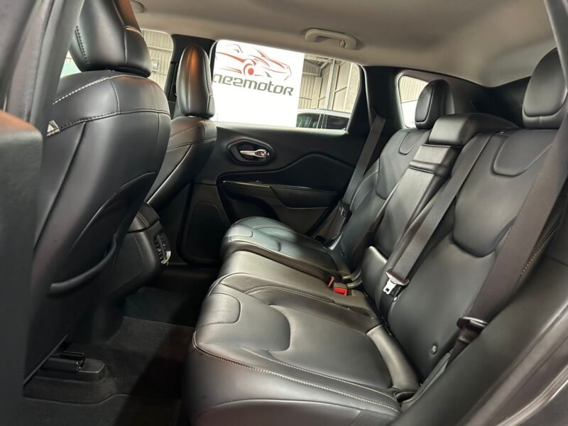 JEEP Cherokee 2.2D Longitude 4×4 ADI Aut.