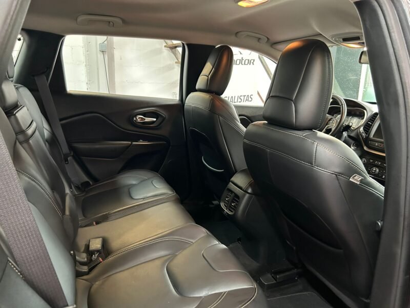 JEEP Cherokee 2.2D Longitude 4×4 ADI Aut.