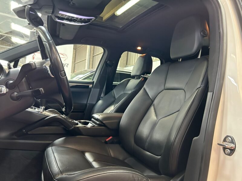 PORSCHE Cayenne 3.0TDI