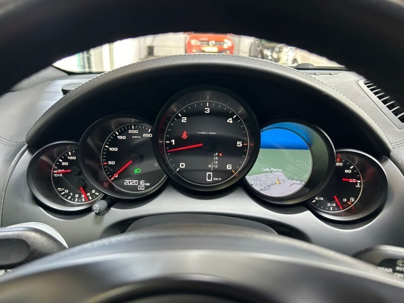 PORSCHE Cayenne 3.0TDI