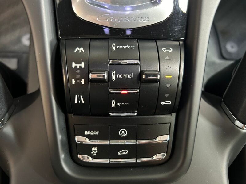 PORSCHE Cayenne 3.0TDI