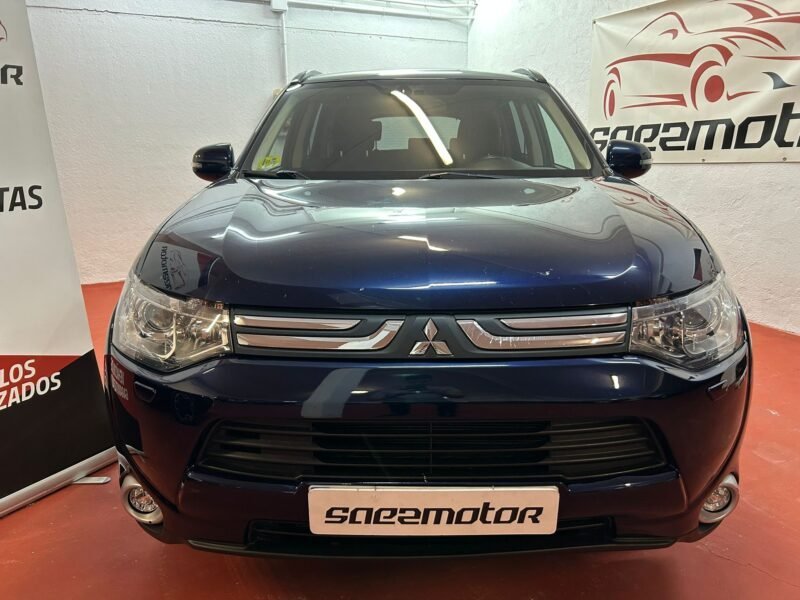 MITSUBISHI Outlander 220 DID Motion 4WD