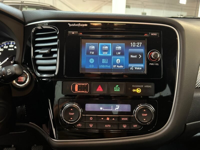 MITSUBISHI Outlander 220 DID Motion 4WD