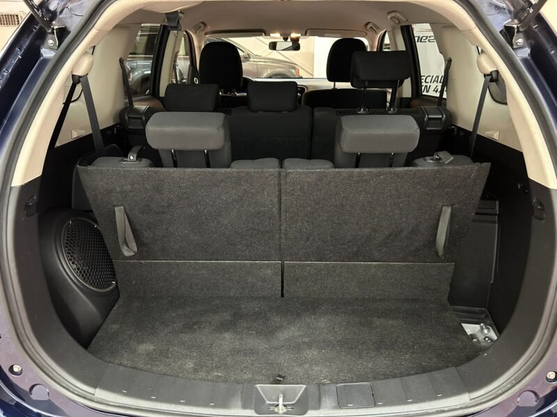 MITSUBISHI Outlander 220 DID Motion 4WD