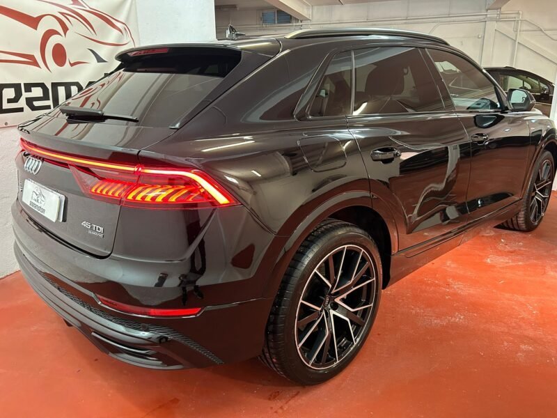 AUDI Q8 45 TDI 170kW S Line quattro tiptroni
