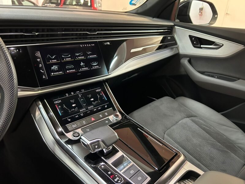 AUDI Q8 45 TDI 170kW S Line quattro tiptroni