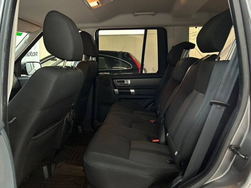 LAND-ROVER DISCOVERY 4 3.0 TDV6 S
