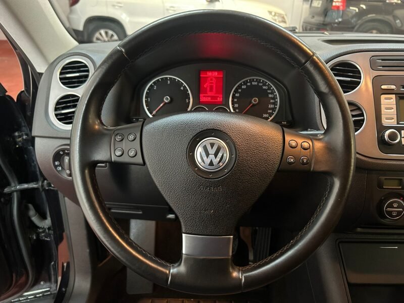 VOLKSWAGEN TIGUAN 2.0 TDI 4M 140cv Tiptronic Sport