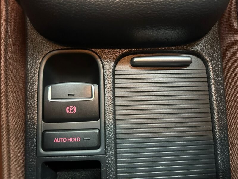 VOLKSWAGEN TIGUAN 2.0 TDI 4M 140cv Tiptronic Sport
