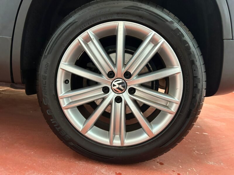 VOLKSWAGEN TIGUAN 2.0 TDI 4M 140cv Tiptronic Sport