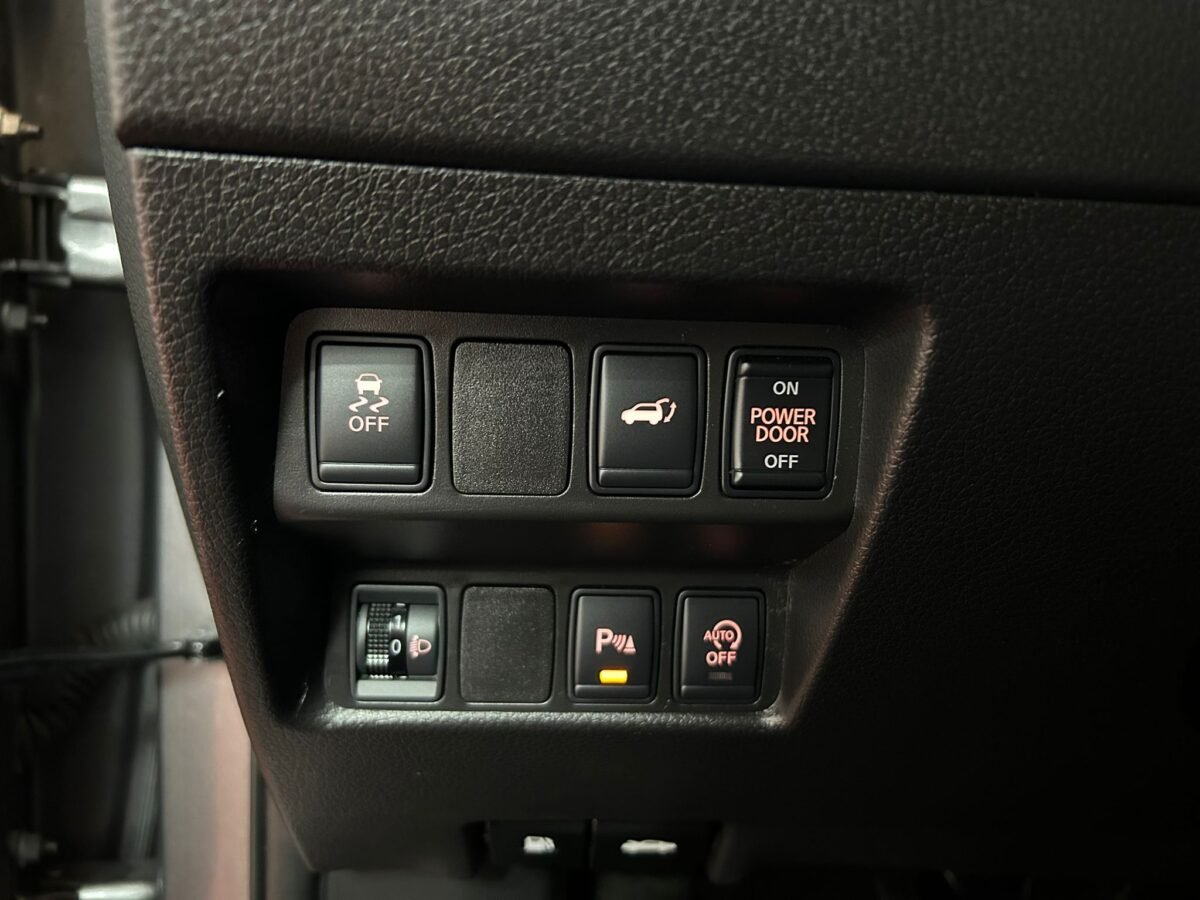 NISSAN X-TRAIL 1.6 dCi N-Connecta 4×4