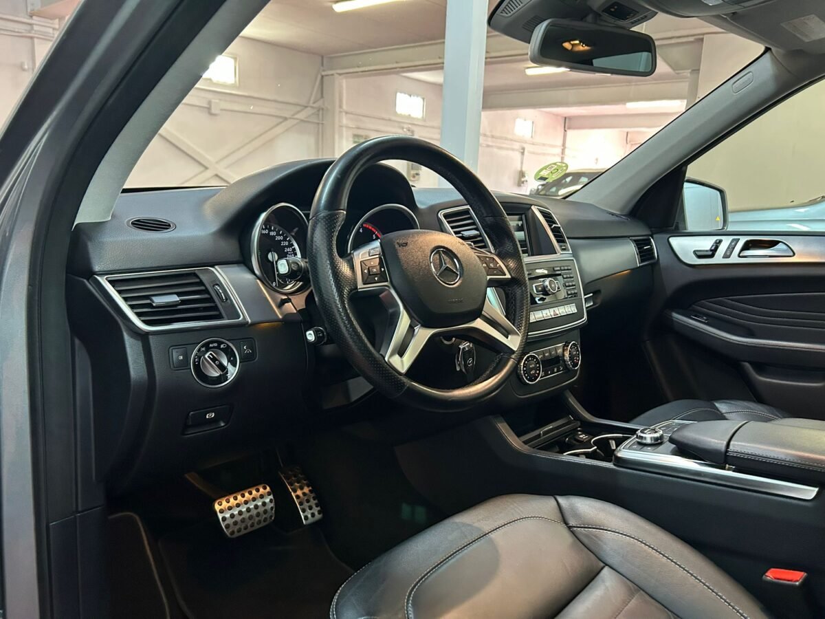 MERCEDES-BENZ CLASE M 350cdi 4 matic AMG