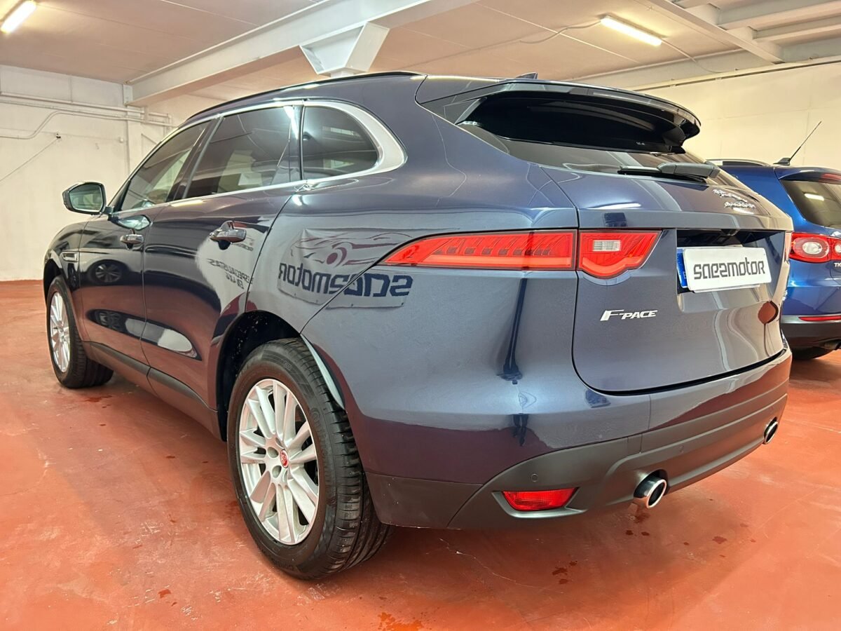 JAGUAR F-PACE 3.0TDV6 Prestige Aut. AWD