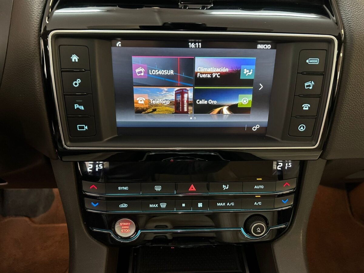 JAGUAR F-PACE 3.0TDV6 Prestige Aut. AWD