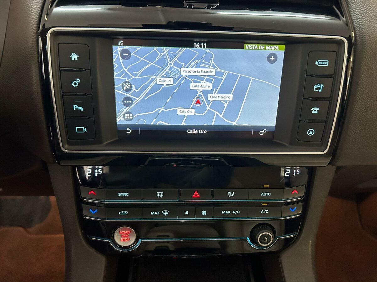 JAGUAR F-PACE 3.0TDV6 Prestige Aut. AWD