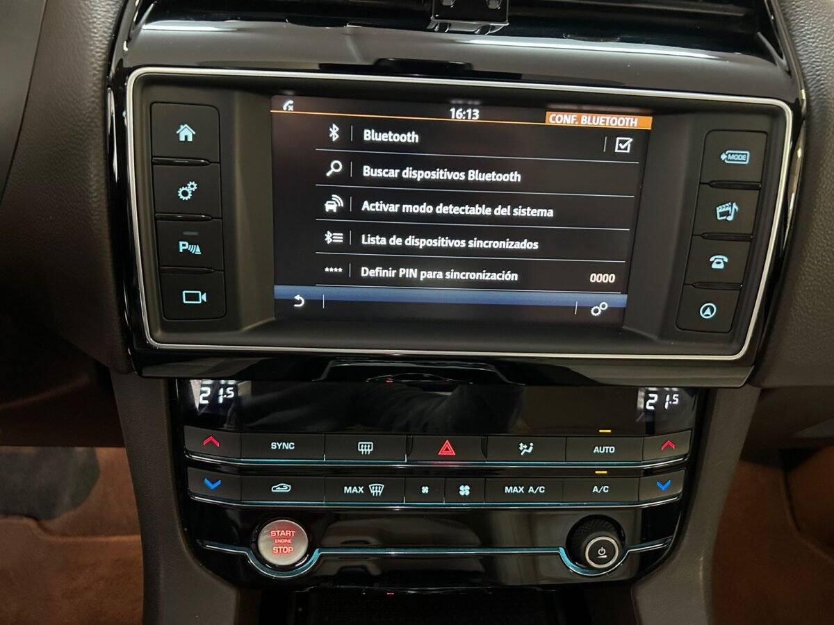 JAGUAR F-PACE 3.0TDV6 Prestige Aut. AWD