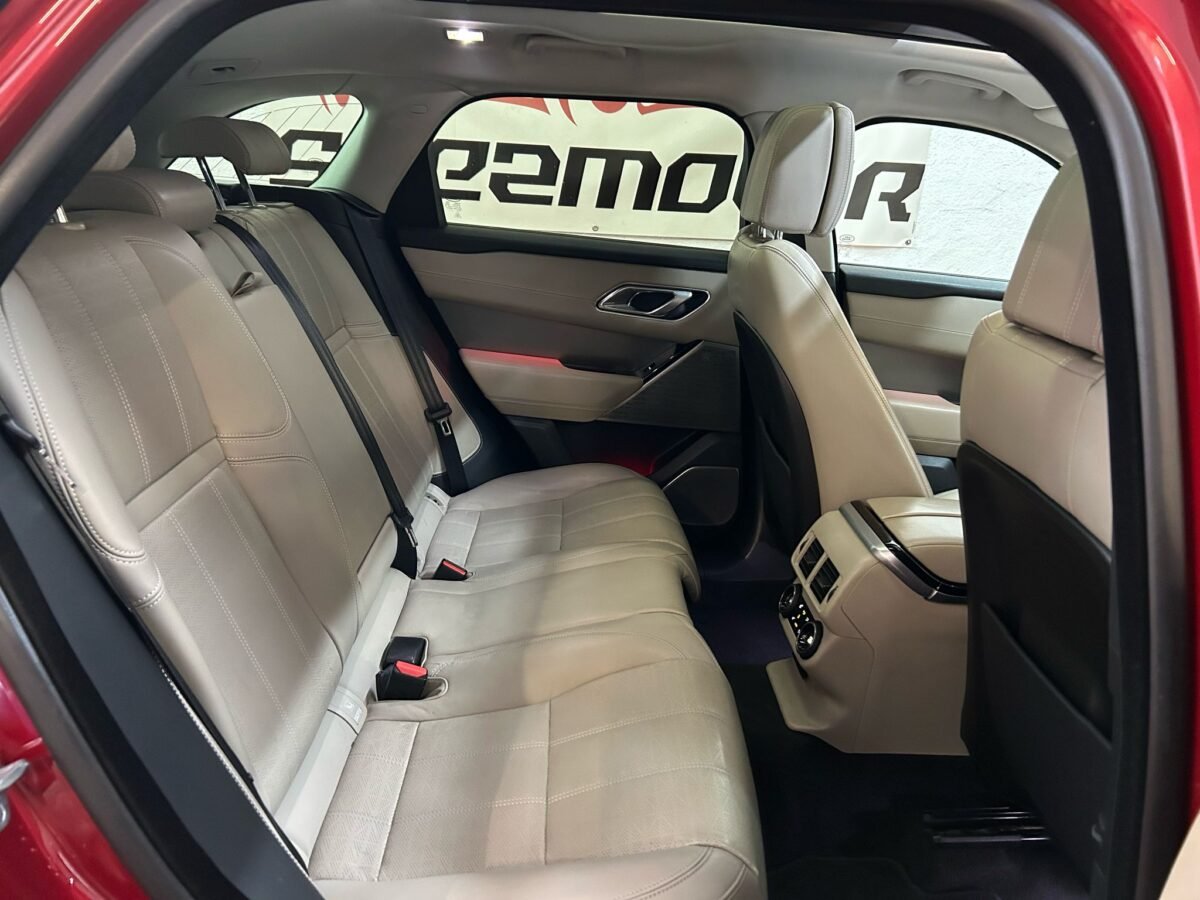 LAND-ROVER RANGE ROVER VELAR VELAR 3.0D R-Dynamic HSE 4WD Aut. 300