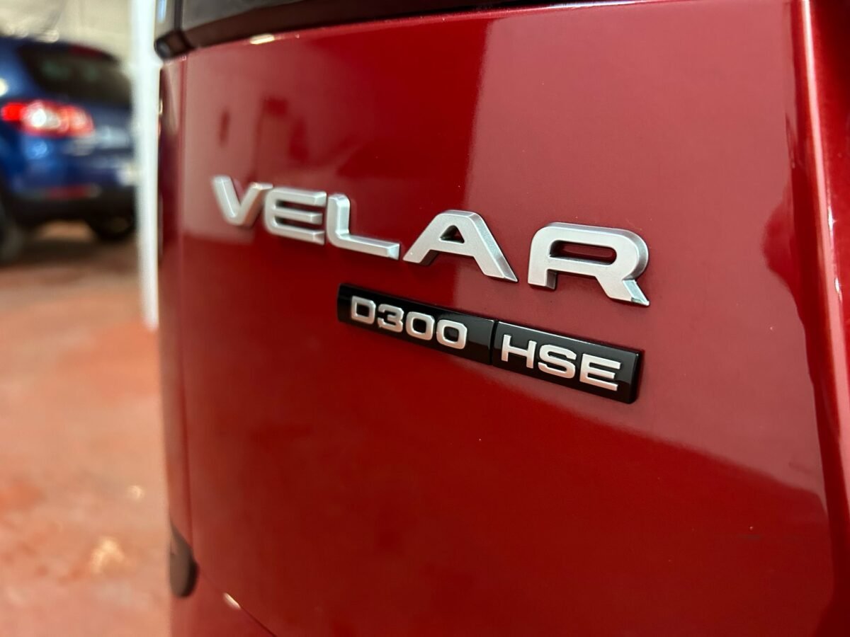 LAND-ROVER RANGE ROVER VELAR VELAR 3.0D R-Dynamic HSE 4WD Aut. 300