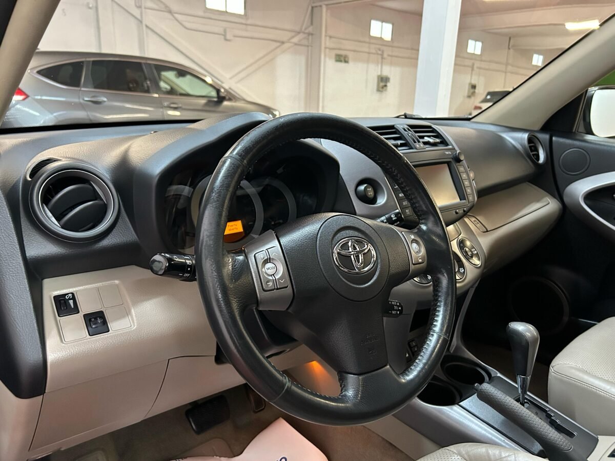 TOYOTA 2.0EXECUTIVE