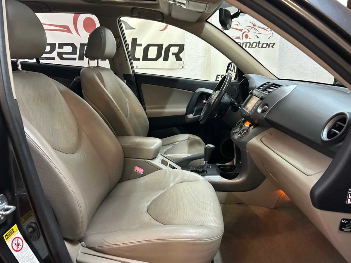 TOYOTA 2.0EXECUTIVE