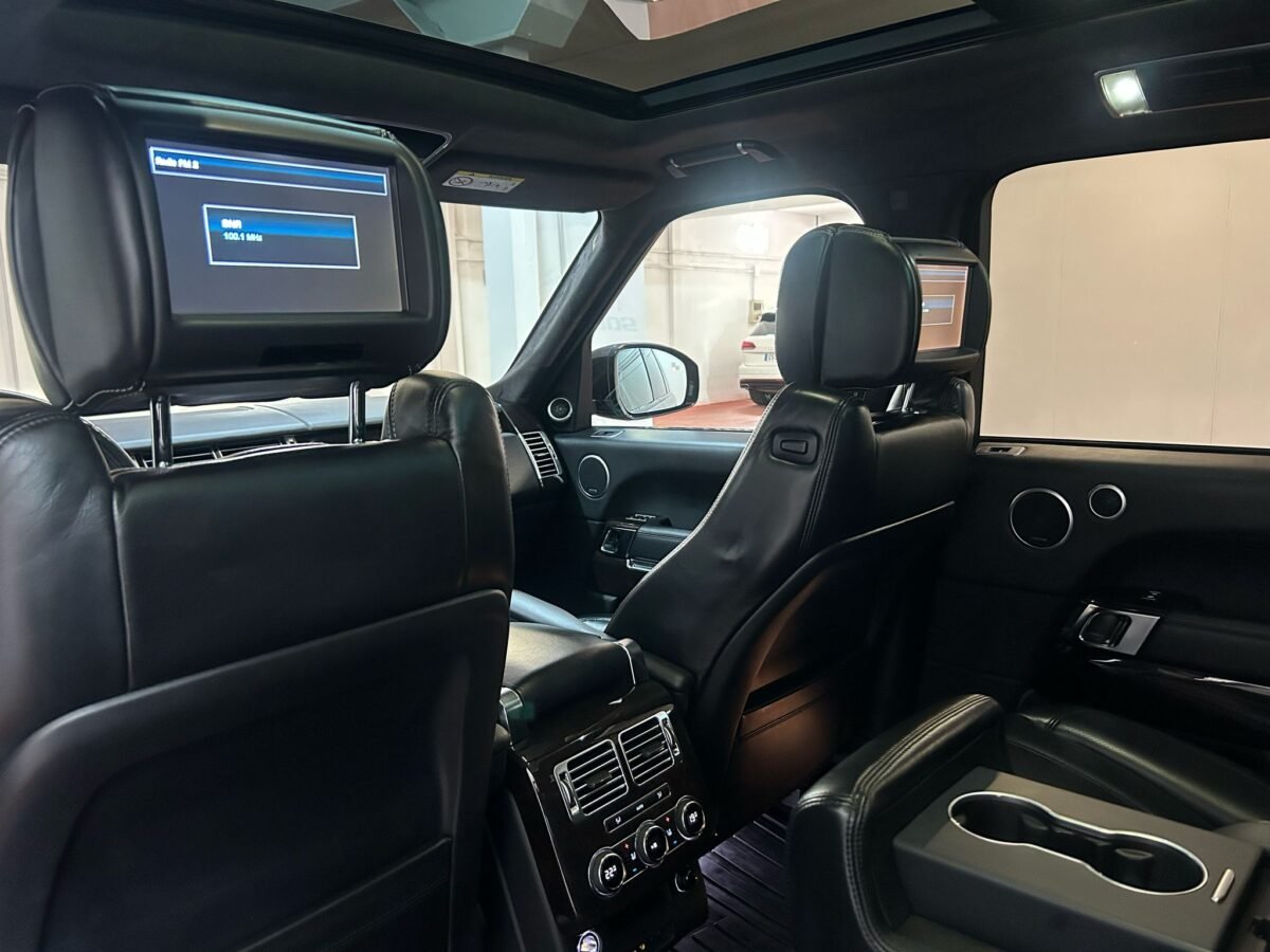 LAND-ROVER autobiography