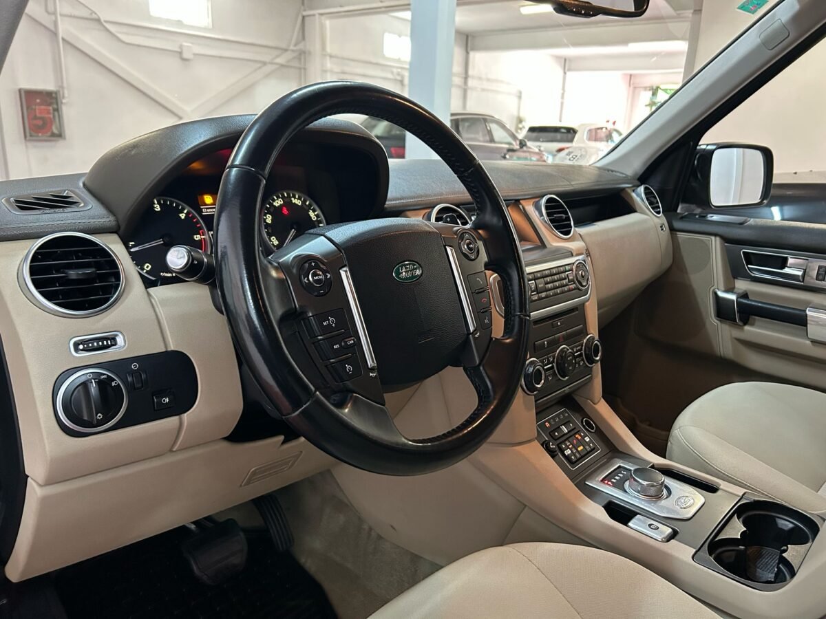 LAND-ROVER DISCOVERY 4 3.0TD V6 TDV6 S