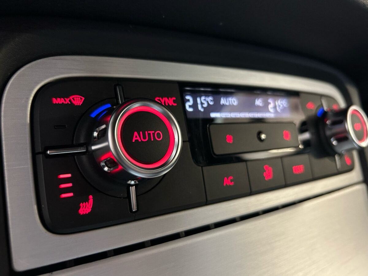 VOLKSWAGEN Touareg 3.0 V6 TDI 245 Tip Premium Bmotion Tech