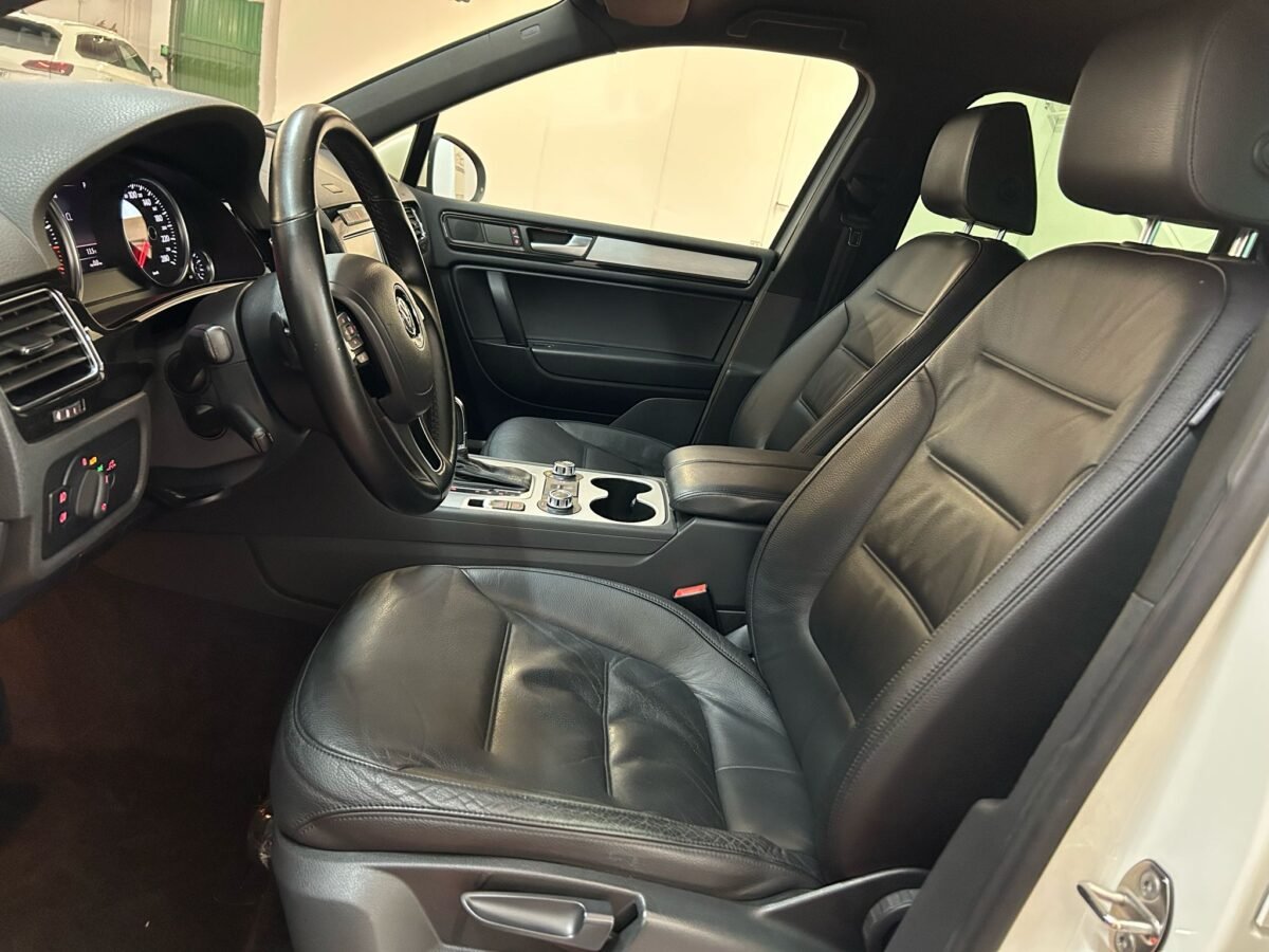 VOLKSWAGEN Touareg 3.0 V6 TDI 245 Tip Premium Bmotion Tech