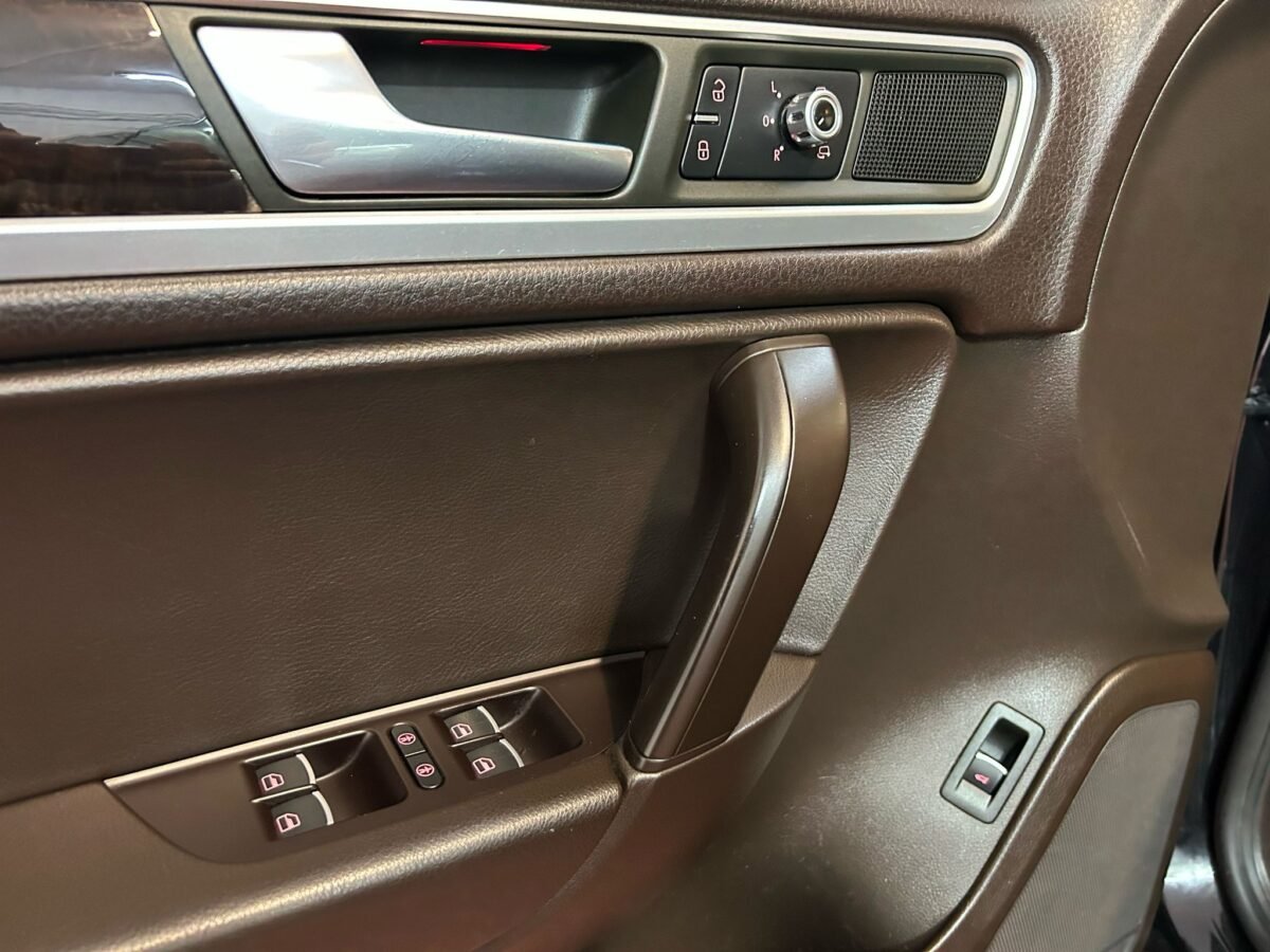 VOLKSWAGEN Touareg  3.0 V6 TDI BlueMotion Premium