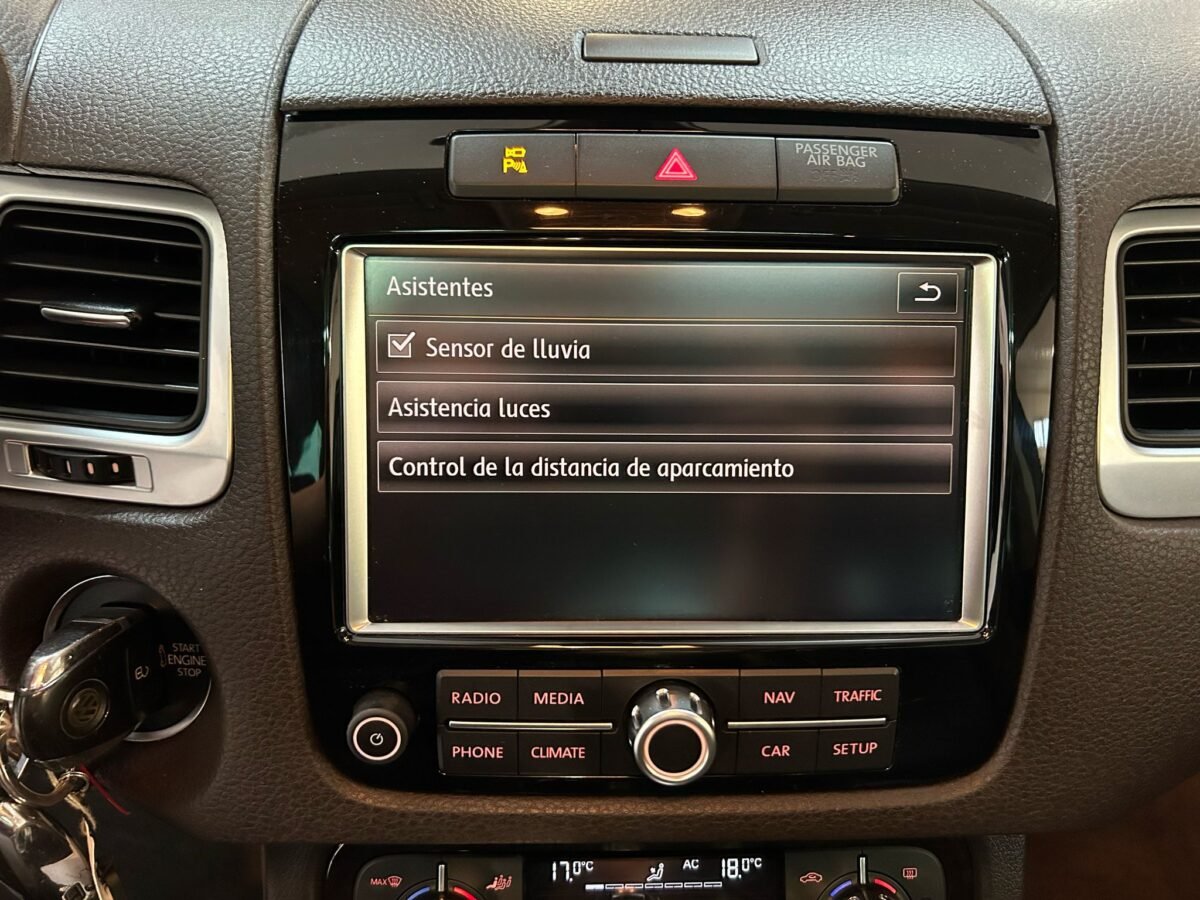 VOLKSWAGEN Touareg  3.0 V6 TDI BlueMotion Premium