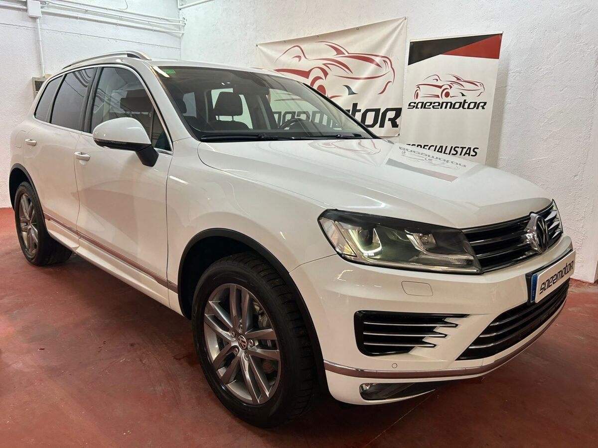 VOLKSWAGEN Touareg 3.0TDI V6 BMT R-Line 150kW Tiptronic