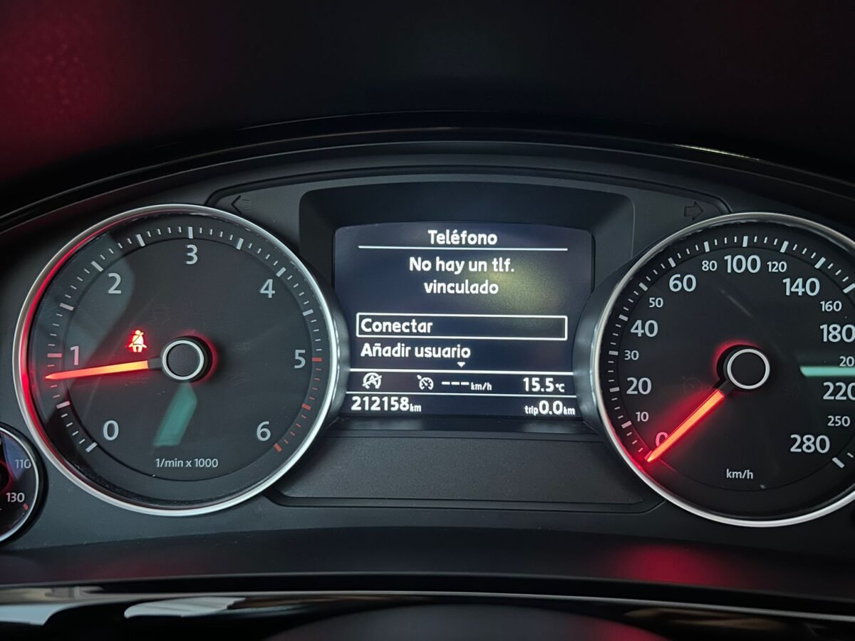 VOLKSWAGEN Touareg 3.0TDI V6 BMT R-Line 150kW Tiptronic