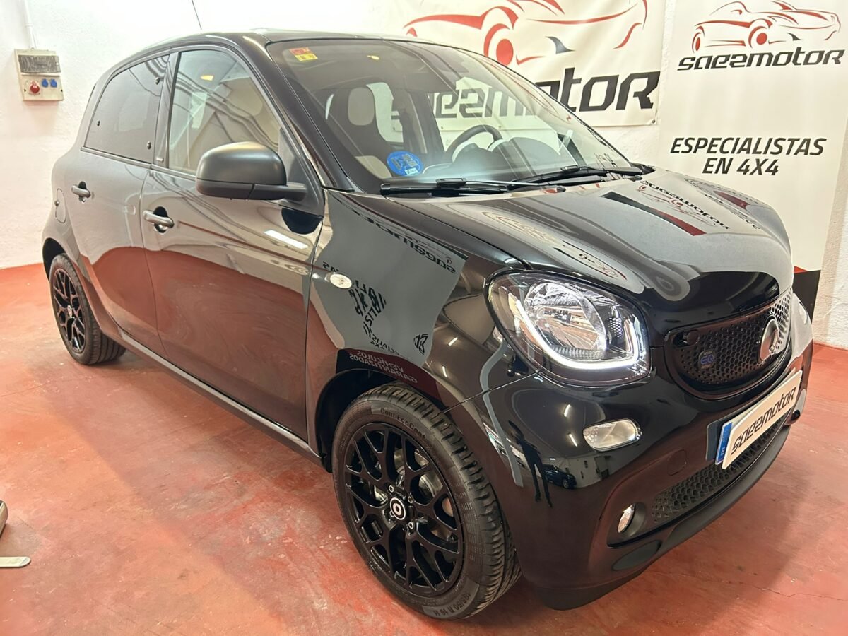SMART FORFOUR EQ Passion