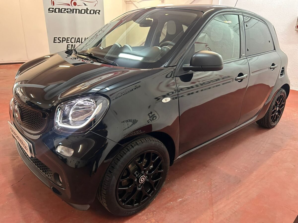 SMART FORFOUR EQ Passion