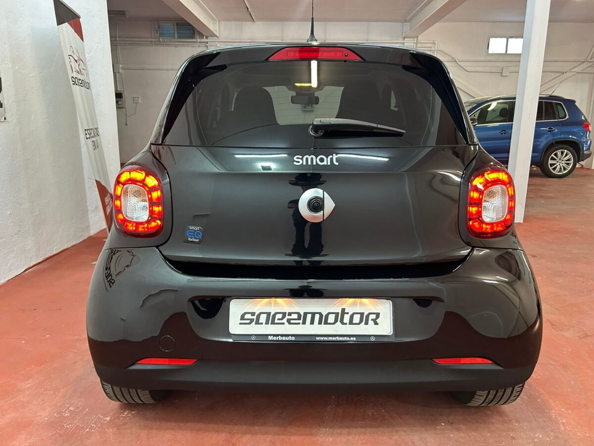 SMART FORFOUR EQ Passion
