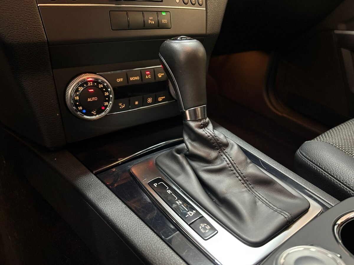 MERCEDES-BENZ GLK 220CDI 4M