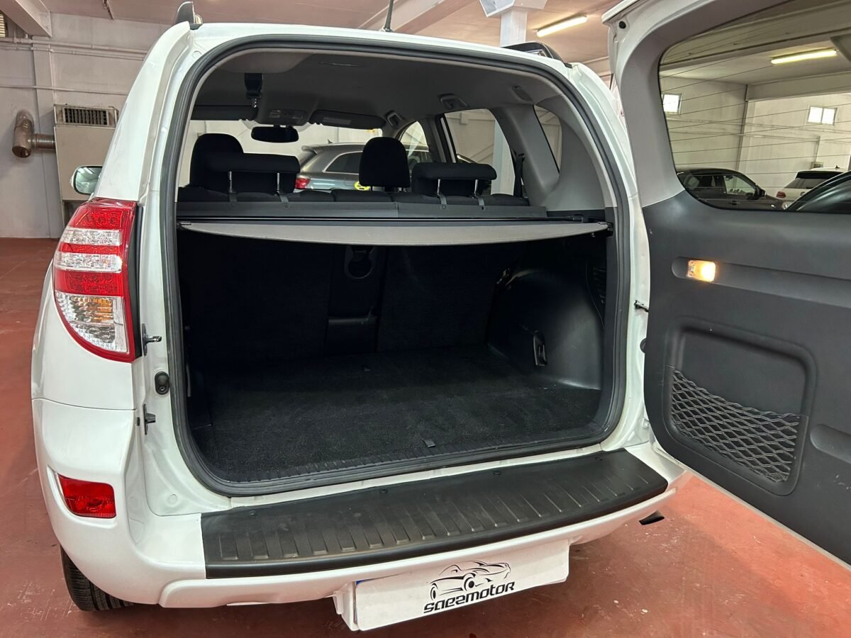TOYOTA RAV 4 EXECUTIVE 4X4