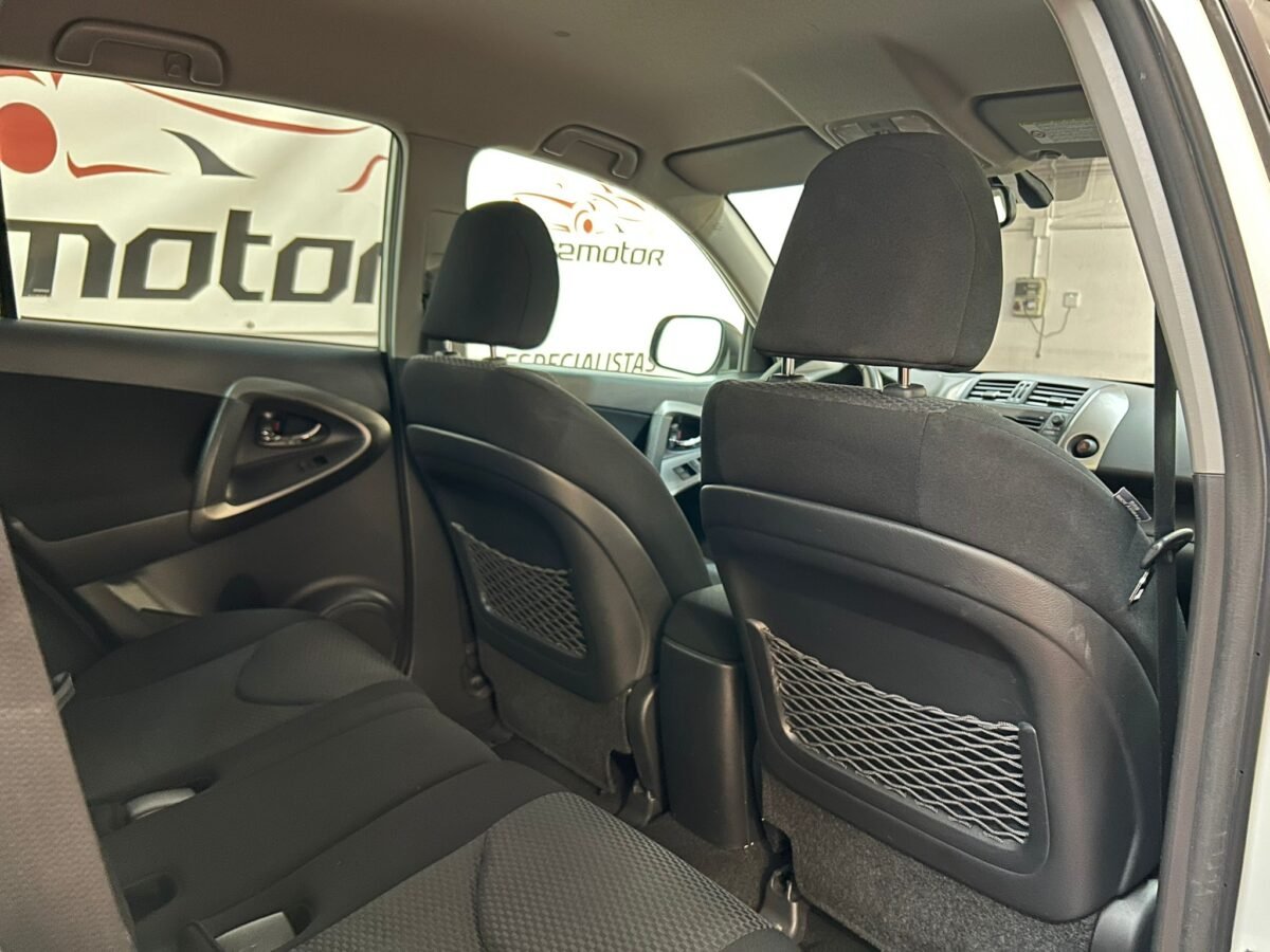 TOYOTA RAV 4 EXECUTIVE 4X4